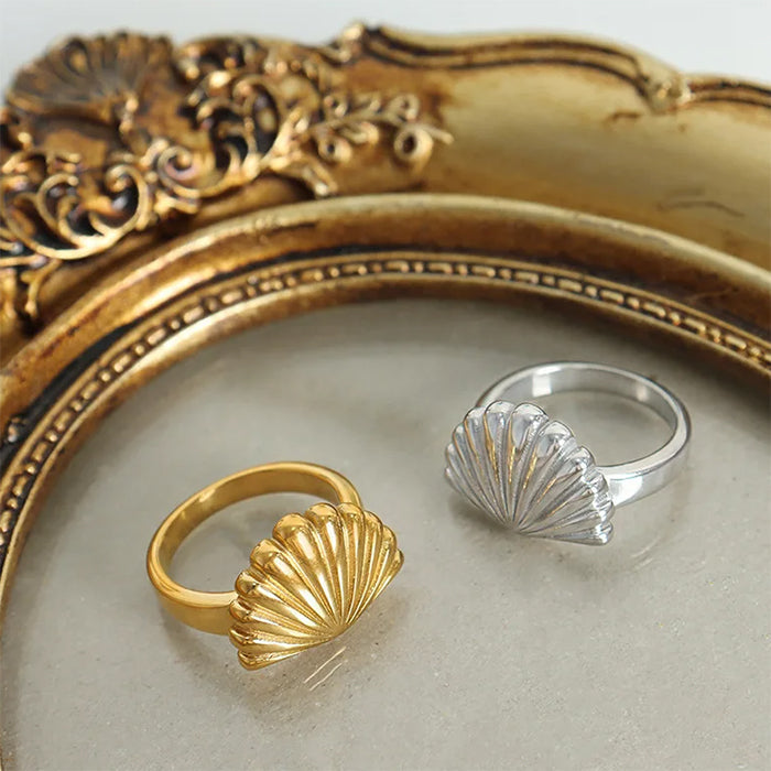 Minimalist Aesthetic Shell Ring